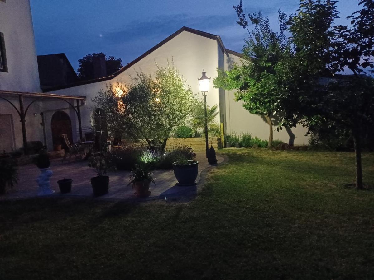 Gaestehaus Frevel Munstermaifeld Экстерьер фото